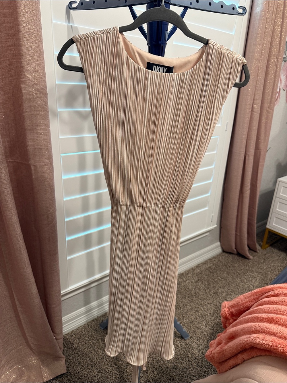 DKNY Beige Pleated Cap-Sleeve Midi Dress